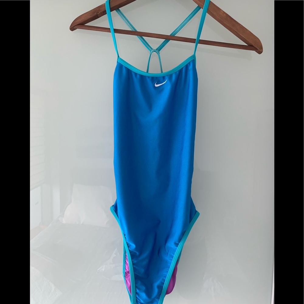 Nike reversible one piece bathing suit M
